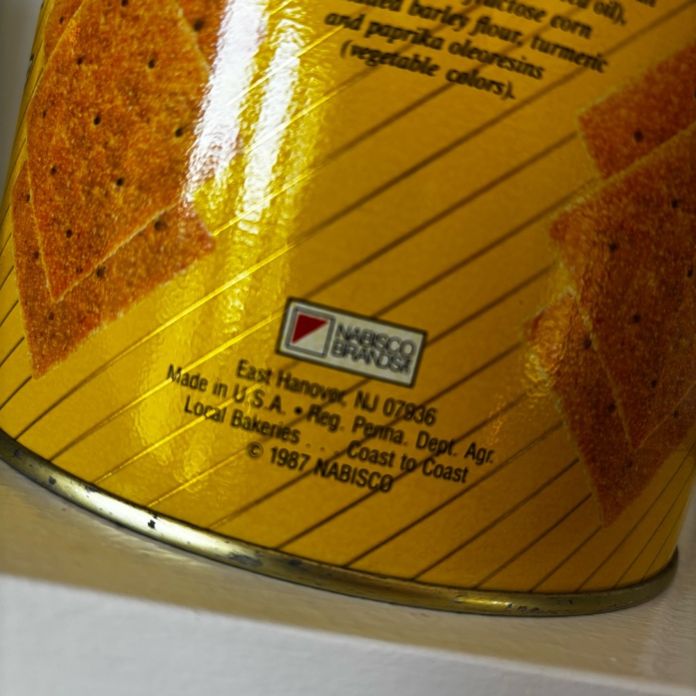Limited Edition Nabisco Tin Original Wheat Thins 13 Oz. Size Nice Condition USA - Picture 5 of 7